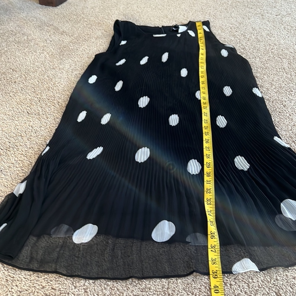 New! DKNY SZ 12, black with white dots accordion dress.. - Picture 6 of 8